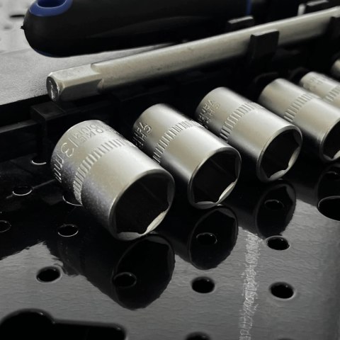 ZESTAW KLUCZY NASADOWYCH 12W1 GRZECHOTKA 1/4 NASADKI 4-13 MM PRZEDŁUŻKA ZESTAW KLUCZY NASADOWYCH 12W1 GRZECHOTKA 1/4 NASADKI 4-13 MM PRZEDŁUŻKA